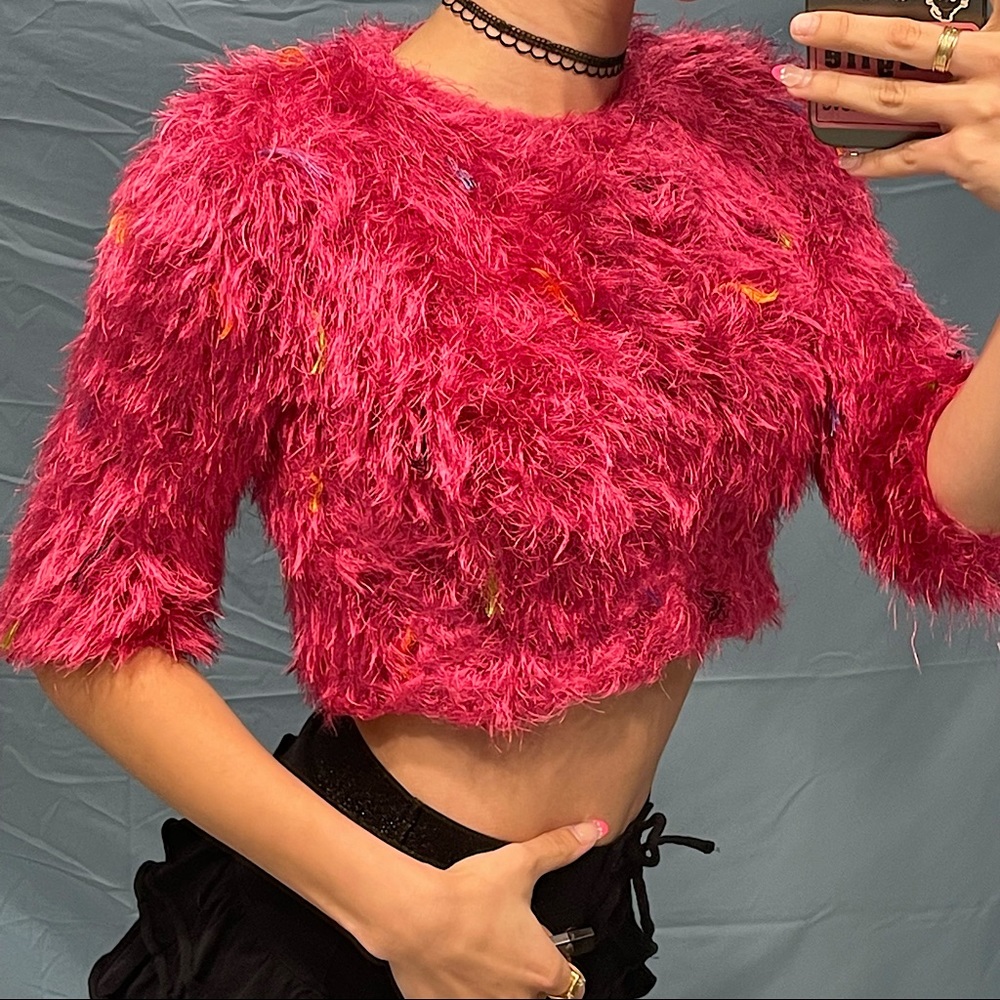 Fuzzy hot pink cropped sweater